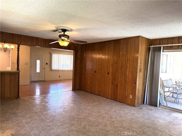 6927 Costello, Van Nuys, CA 91405