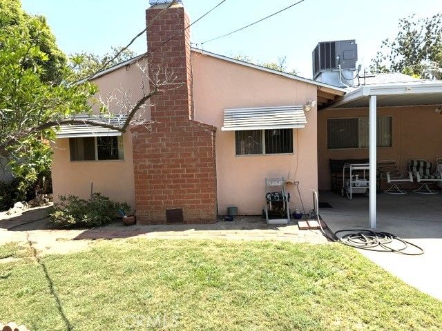 6927 Costello, Van Nuys, CA 91405