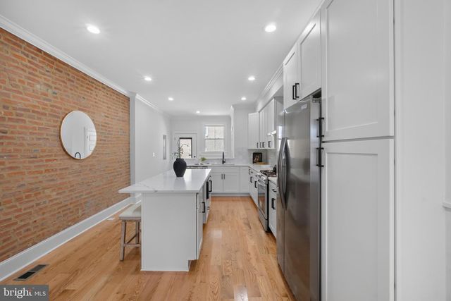 1126 E FORT AVE, Baltimore, MD 21230