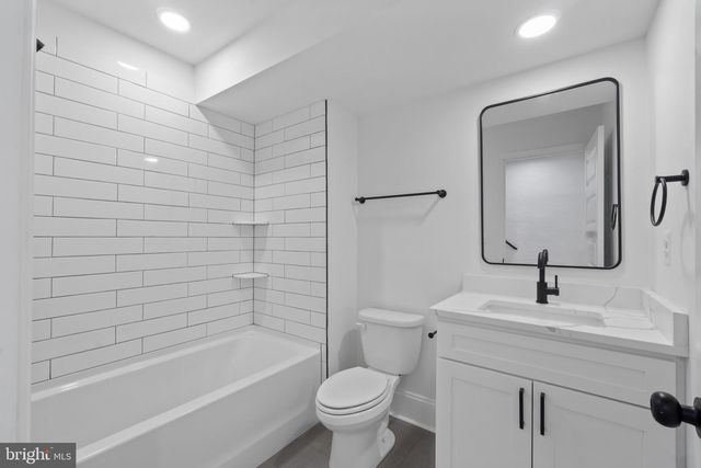 1126 E FORT AVE, Baltimore, MD 21230
