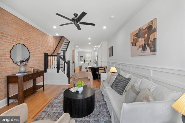 1126 E FORT AVE, Baltimore, MD 21230