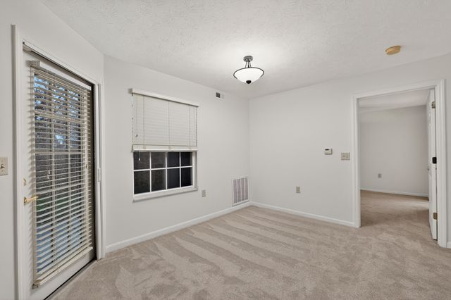 20 Parkside Drive, Florence, KY 41042