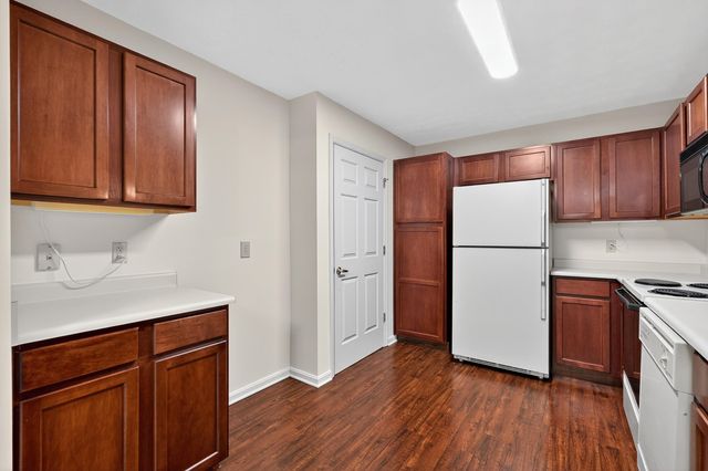 20 Parkside Drive, Florence, KY 41042