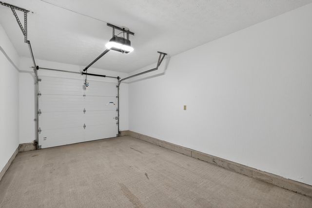 20 Parkside Drive, Florence, KY 41042