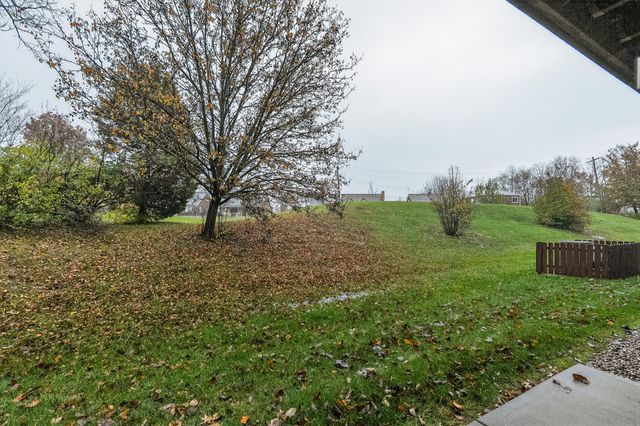 20 Parkside Drive, Florence, KY 41042
