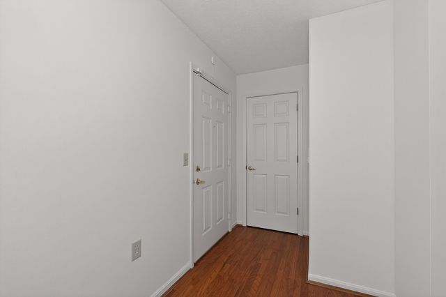 20 Parkside Drive, Florence, KY 41042