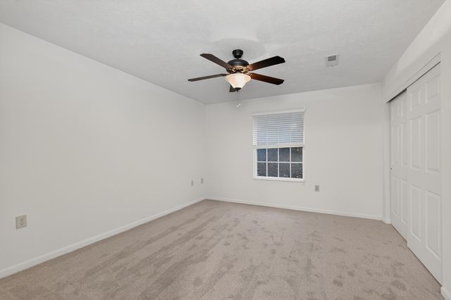 20 Parkside Drive, Florence, KY 41042