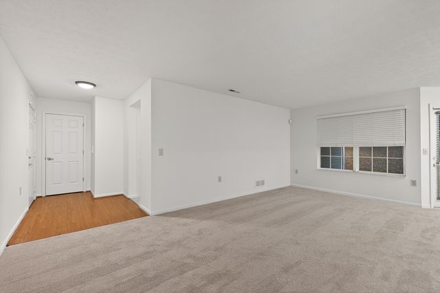 20 Parkside Drive, Florence, KY 41042