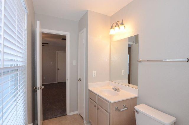 10316 Garbacz DR, Austin, TX 78748