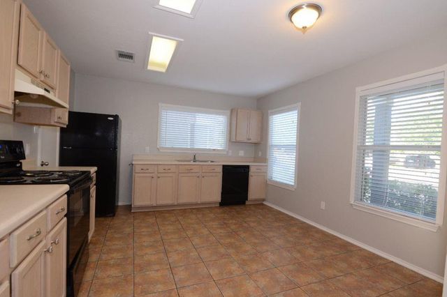 10316 Garbacz DR, Austin, TX 78748