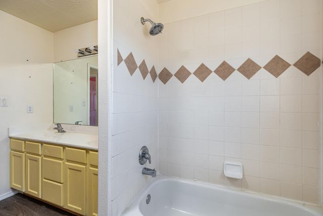 9635 Kilauea Avenue NW, Albuquerque, NM 87120