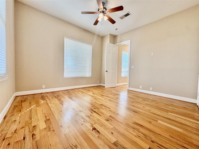 314 W Bell Street 203, Houston, TX 77019