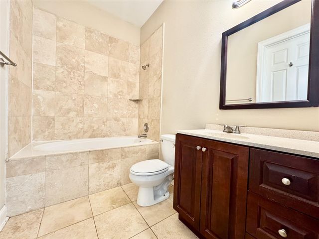 314 W Bell Street 203, Houston, TX 77019