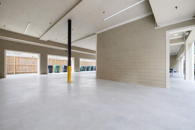 314 W Bell Street 203, Houston, TX 77019