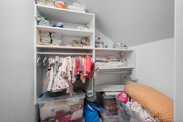 18 Congers Road, Congers, NY 10920