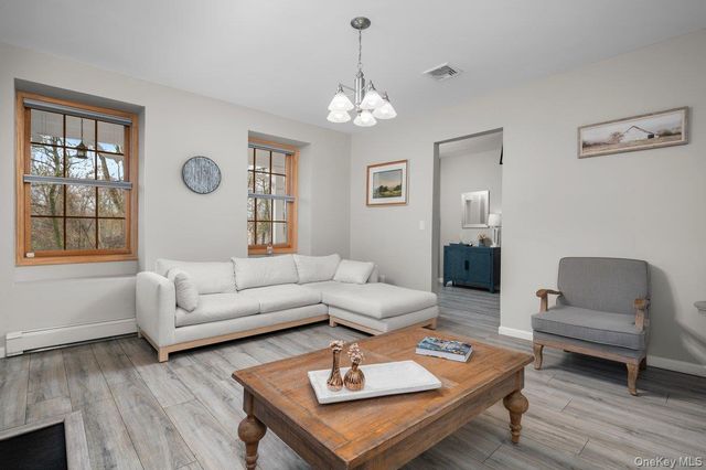 18 Congers Road, Congers, NY 10920