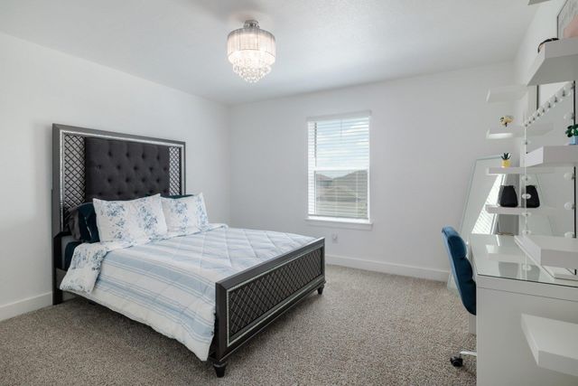 105 Greenspire Downs DR, Hutto, TX 78634