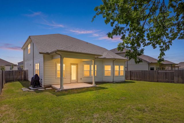 105 Greenspire Downs DR, Hutto, TX 78634