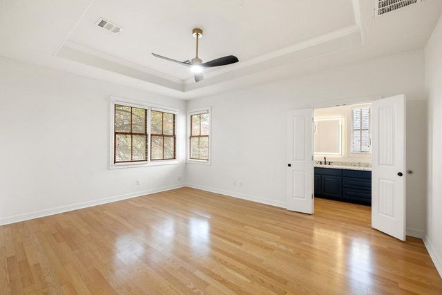 2009 Winsted LN B, Austin, TX 78703