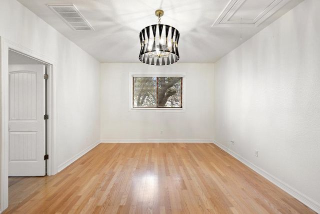 2009 Winsted LN B, Austin, TX 78703