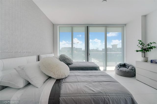 9901 W Bay Harbor Drive 303, Bay Harbor Islands, FL 33154