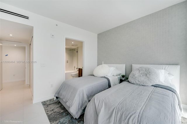 9901 W Bay Harbor Drive 303, Bay Harbor Islands, FL 33154
