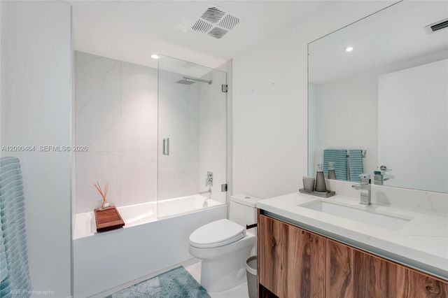 9901 W Bay Harbor Drive 303, Bay Harbor Islands, FL 33154
