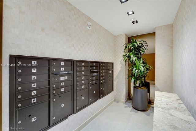 9901 W Bay Harbor Drive 303, Bay Harbor Islands, FL 33154