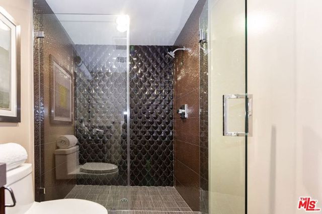 1217 HORN Avenue 104, West Hollywood, CA 90069