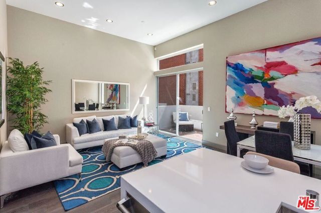1217 HORN Avenue 104, West Hollywood, CA 90069