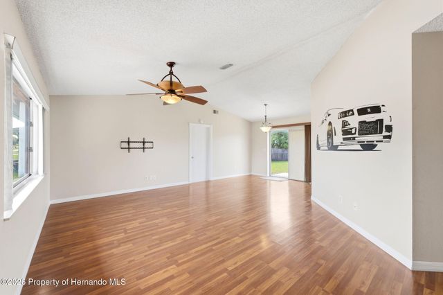 10374 Timbercrest Road, Spring Hill, FL 34608