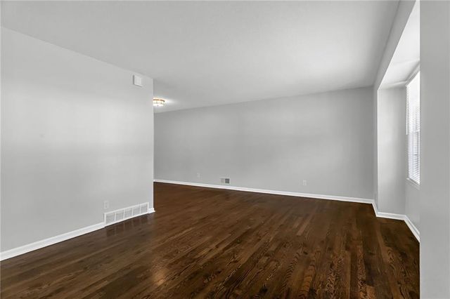 5204 S Delaware Avenue, Independence, MO 64055