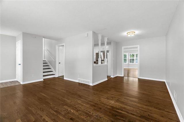 5204 S Delaware Avenue, Independence, MO 64055