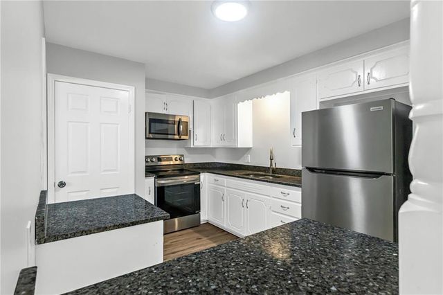 5204 S Delaware Avenue, Independence, MO 64055