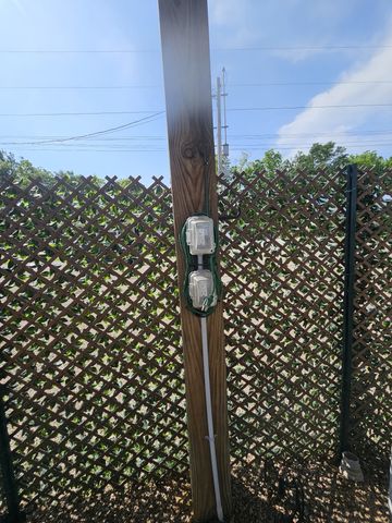 885 River Front Dr, Clifton, TN 38425