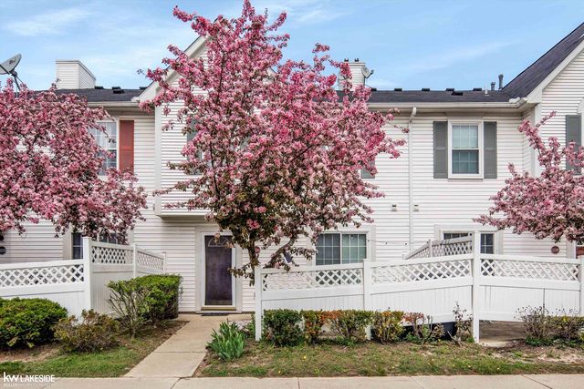 22241 Atlantic Points, Farmington Hills, MI 48336