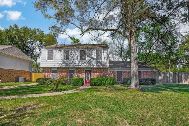 2239 Parkdale Drive, Houston, TX 77339