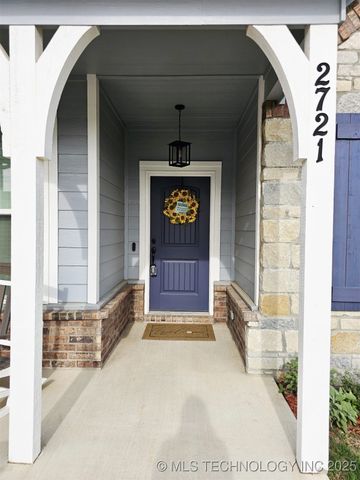 2721 S 8th Street, Broken Arrow, OK 74012