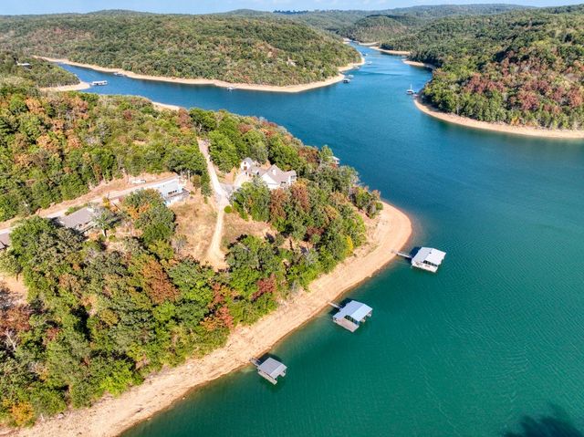 1357 Highland Park Drive, Eureka Springs, AR 72631