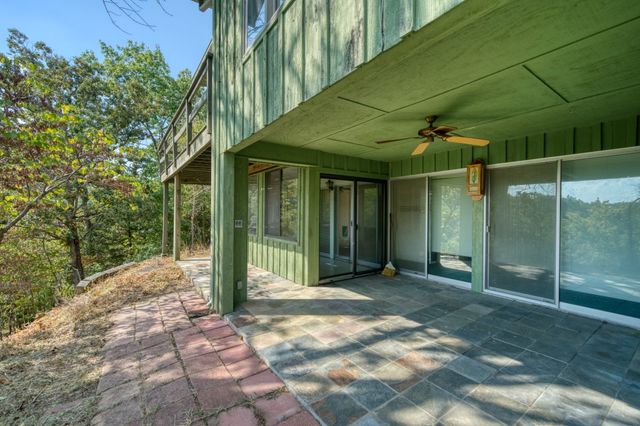 1357 Highland Park Drive, Eureka Springs, AR 72631