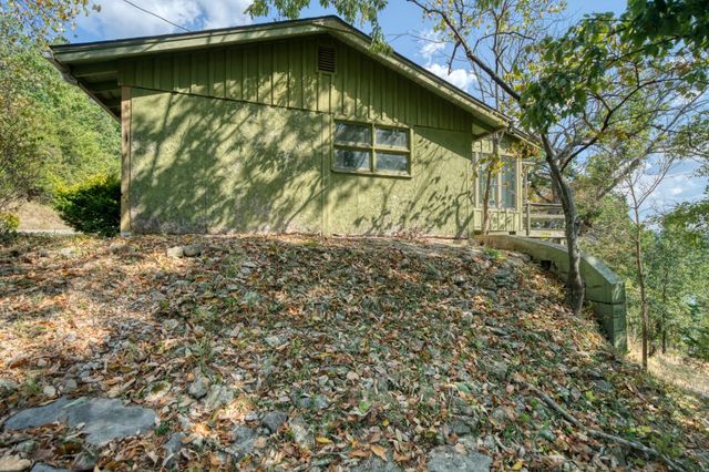 1357 Highland Park Drive, Eureka Springs, AR 72631