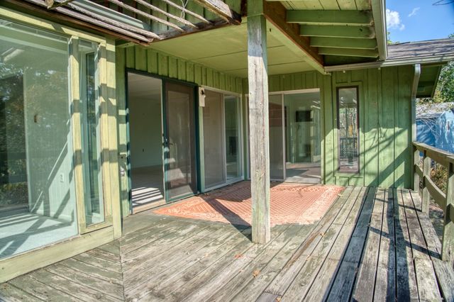 1357 Highland Park Drive, Eureka Springs, AR 72631