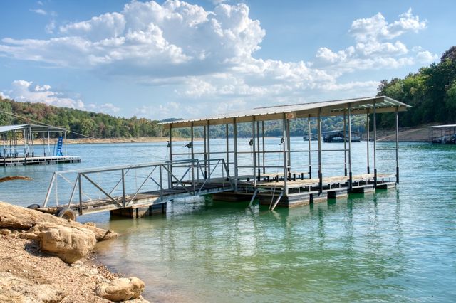 1357 Highland Park Drive, Eureka Springs, AR 72631