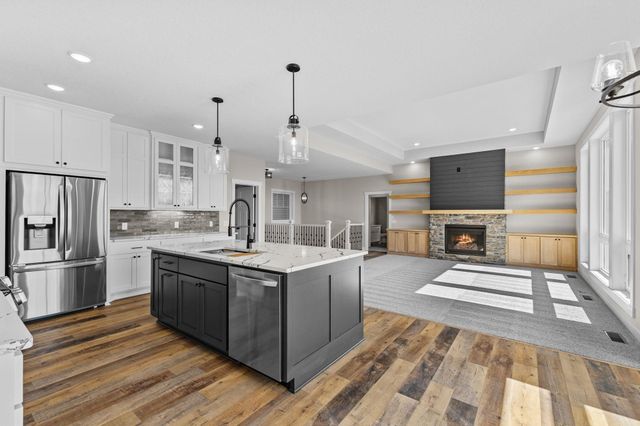 871 206th Avenue NW, Oak Grove, MN 55011