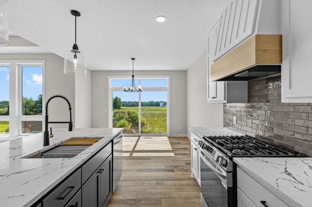 871 206th Avenue NW, Oak Grove, MN 55011