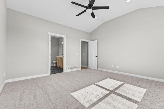 871 206th Avenue NW, Oak Grove, MN 55011