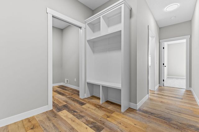 871 206th Avenue NW, Oak Grove, MN 55011