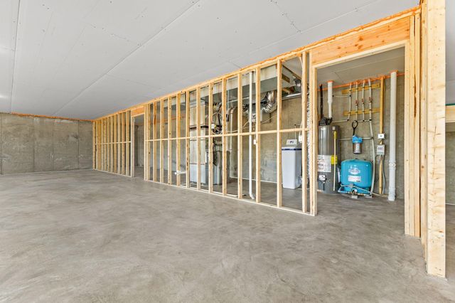 871 206th Avenue NW, Oak Grove, MN 55011