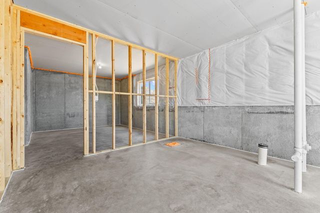 871 206th Avenue NW, Oak Grove, MN 55011