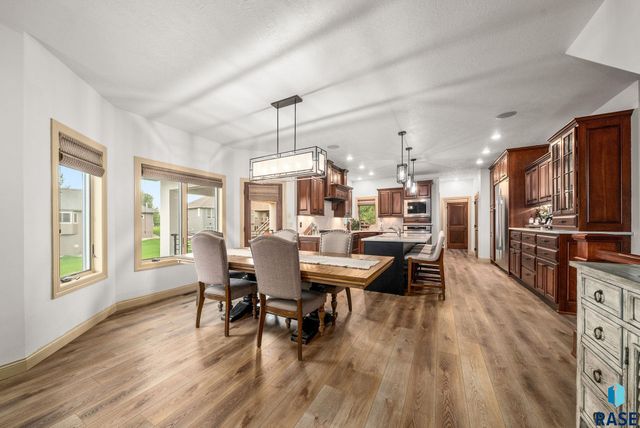 6304 S Callington Cir Circle, Sioux Falls, SD 57108